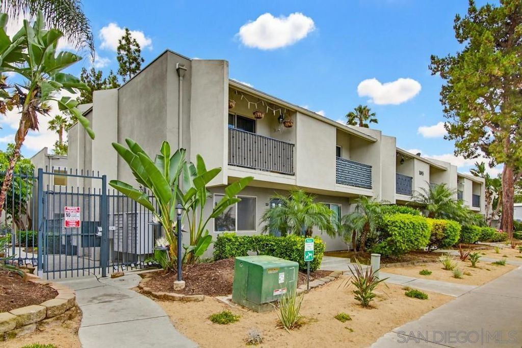 1045 Peach Ave 8, El Cajon, CA 92021