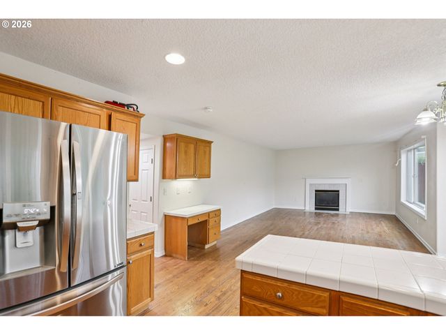 58728 PARKWOOD Dr, St Helens, OR 97051