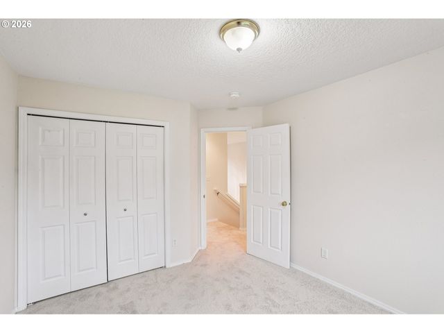 58728 PARKWOOD Dr, St Helens, OR 97051