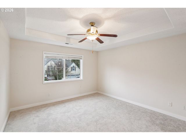 58728 PARKWOOD Dr, St Helens, OR 97051