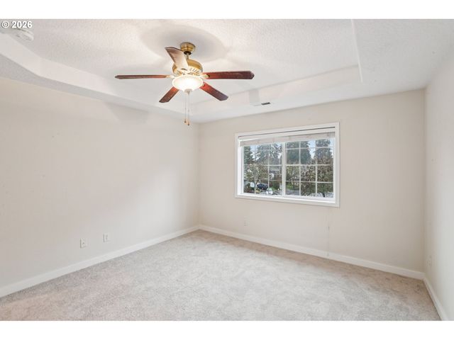 58728 PARKWOOD Dr, St Helens, OR 97051