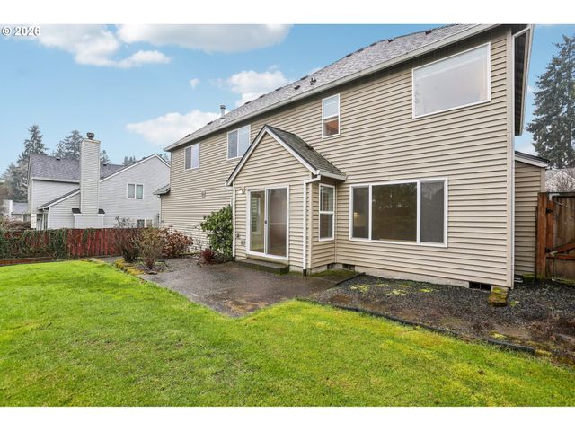 58728 PARKWOOD Dr, St Helens, OR 97051