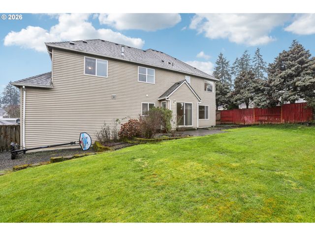 58728 PARKWOOD Dr, St Helens, OR 97051