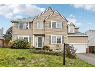 58728 PARKWOOD Dr, St Helens, OR 97051