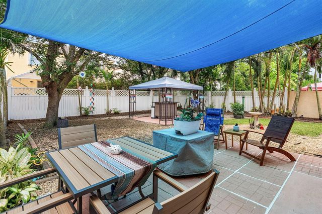 7819 Oak Grove Circle, Lake Worth, FL 33467