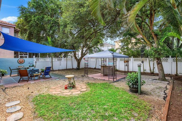 7819 Oak Grove Circle, Lake Worth, FL 33467