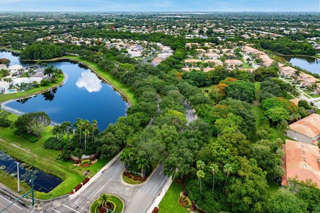 7819 Oak Grove Circle, Lake Worth, FL 33467