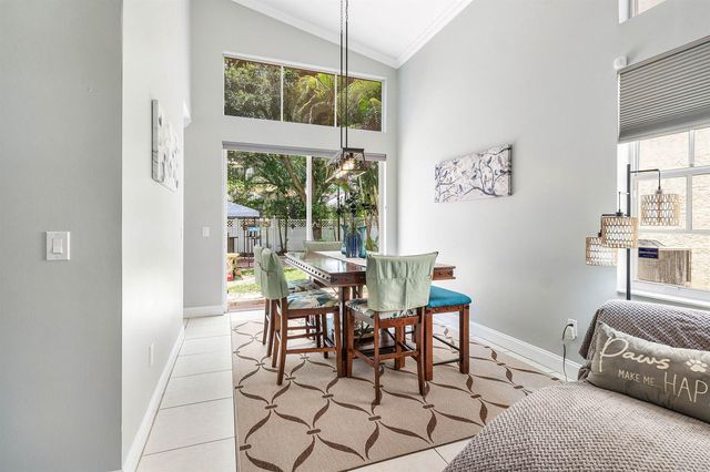 7819 Oak Grove Circle, Lake Worth, FL 33467