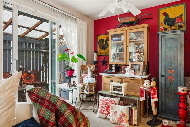 200 210 Rainier Boulevard N, Issaquah, WA 98027