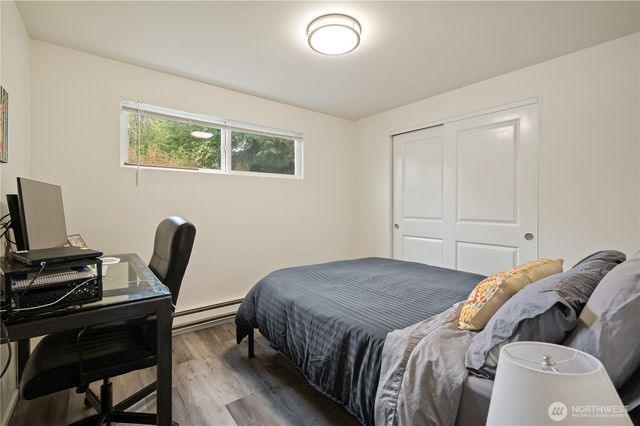 200 210 Rainier Boulevard N, Issaquah, WA 98027