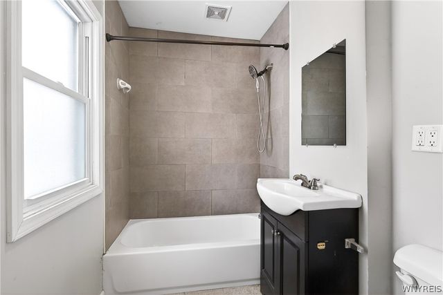 101 Custer Street, Buffalo, NY 14214