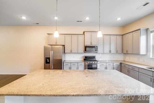 9420 Ainslie Downs Street, Charlotte, NC 28273