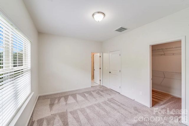 9420 Ainslie Downs Street, Charlotte, NC 28273