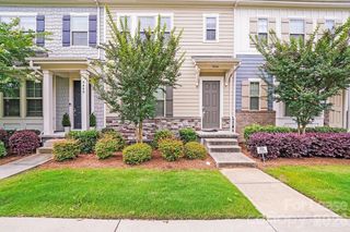 9420 Ainslie Downs Street, Charlotte, NC 28273