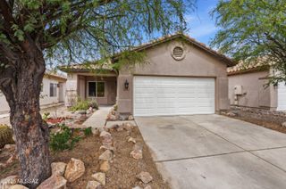 9557 N Englewood Drive, Tucson, AZ 85743