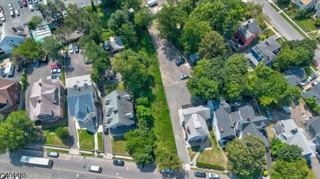 65 Washington St, East Orange City, NJ 07017