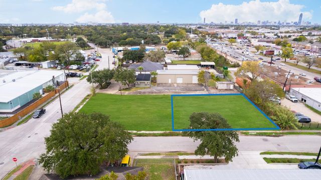 8021 Dunlap Street, Hockley, TX 77074