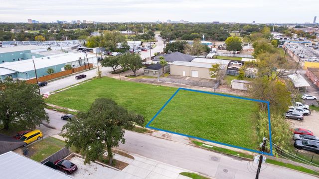 8021 Dunlap Street, Hockley, TX 77074