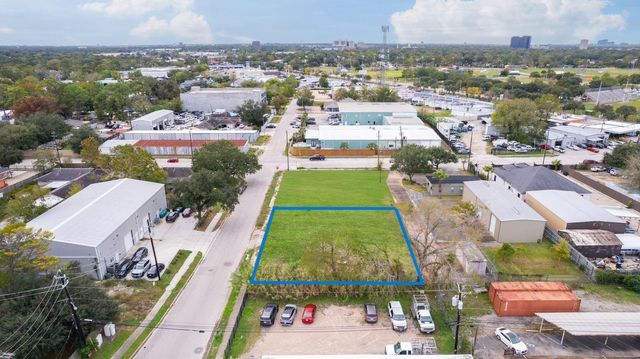 8021 Dunlap Street, Hockley, TX 77074