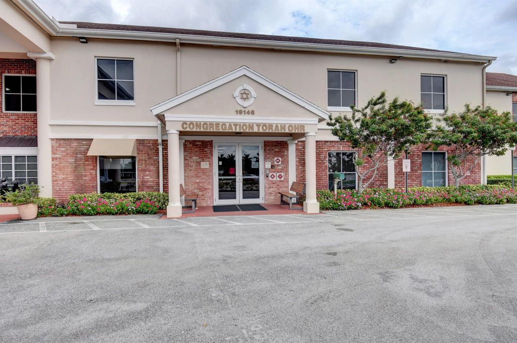 Image 31 of property listing at 160 Preston D 160, Boca Raton, FL 33434