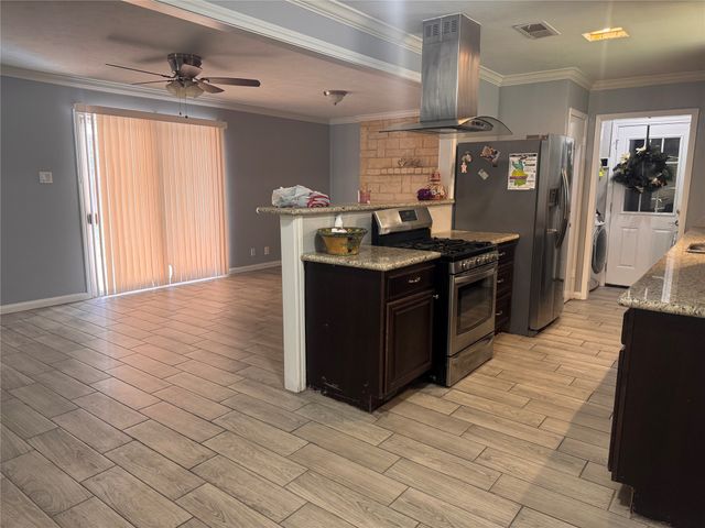 514 Lynn Drive E, Irving, TX 75062
