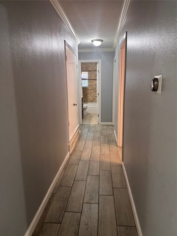 514 Lynn Drive E, Irving, TX 75062