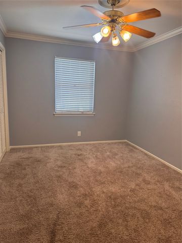 514 Lynn Drive E, Irving, TX 75062