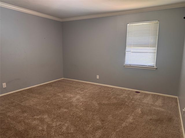 514 Lynn Drive E, Irving, TX 75062