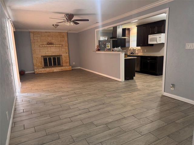 514 Lynn Drive E, Irving, TX 75062