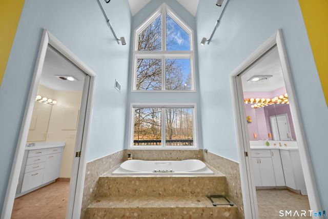 681 River Road, Greenwich, CT 06807