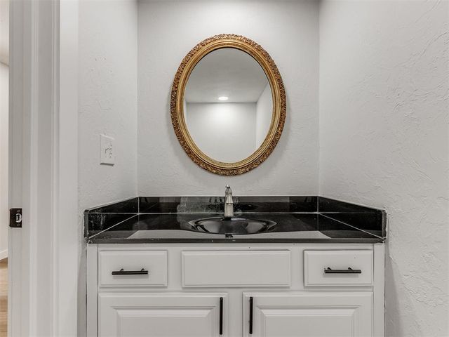 7705 Rumsey Road, Oklahoma City, OK 73132