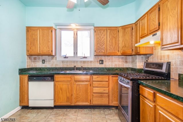 27 Willard, Pompton Lakes Boro, NJ 07442