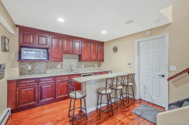 24 Embassy Road, Selden, NY 11784