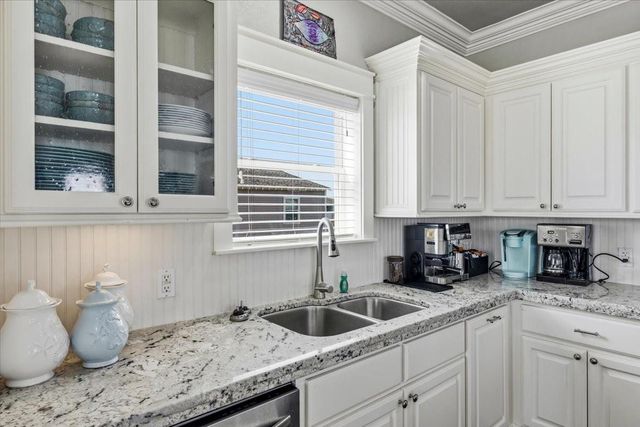 839 Eastview, Crystal Beach, TX 77650