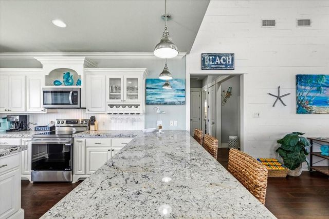 839 Eastview, Crystal Beach, TX 77650