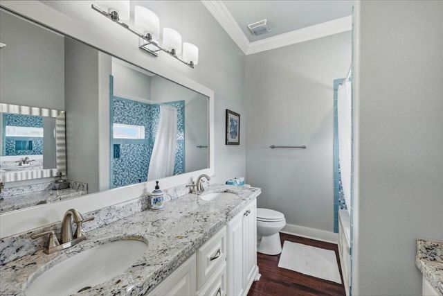 839 Eastview, Crystal Beach, TX 77650
