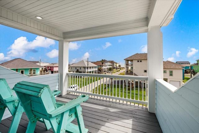 839 Eastview, Crystal Beach, TX 77650