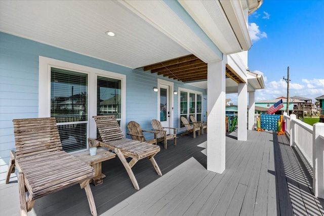839 Eastview, Crystal Beach, TX 77650