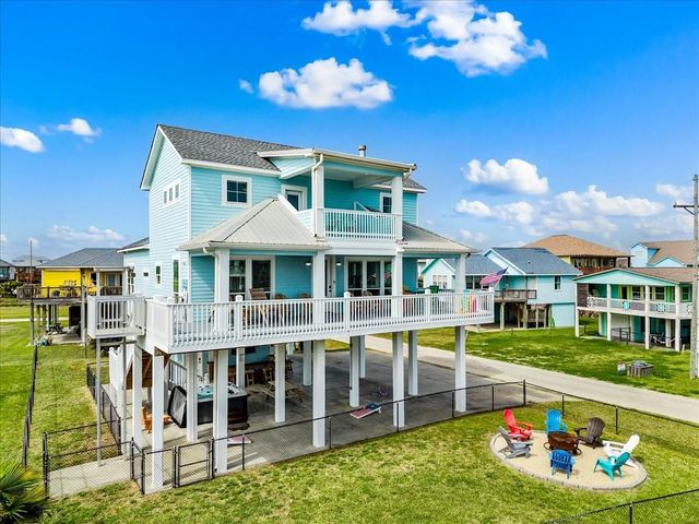 839 Eastview, Crystal Beach, TX 77650