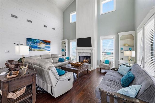 839 Eastview, Crystal Beach, TX 77650