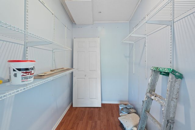 5772 Highway 438, W, Linden, TN 37096