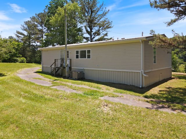 5772 Highway 438, W, Linden, TN 37096