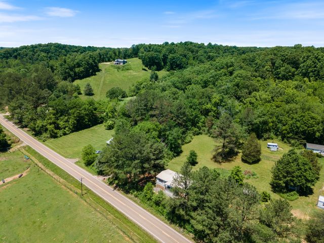 5772 Highway 438, W, Linden, TN 37096