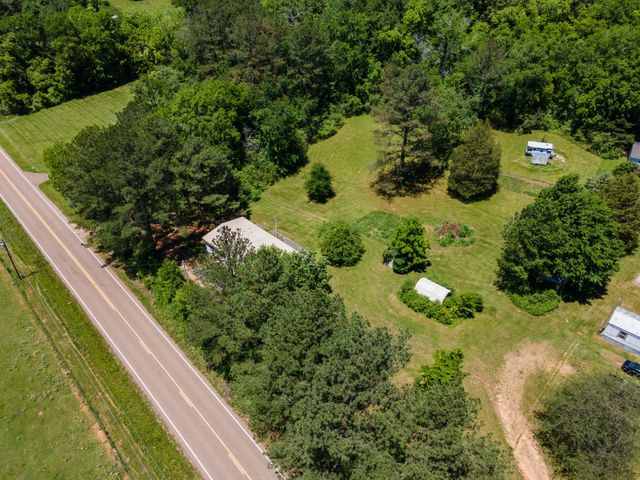 5772 Highway 438, W, Linden, TN 37096