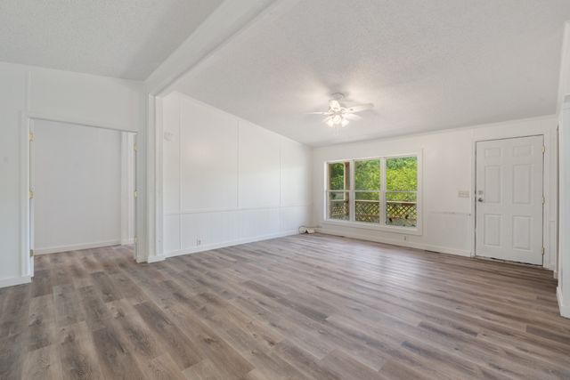 5772 Highway 438, W, Linden, TN 37096