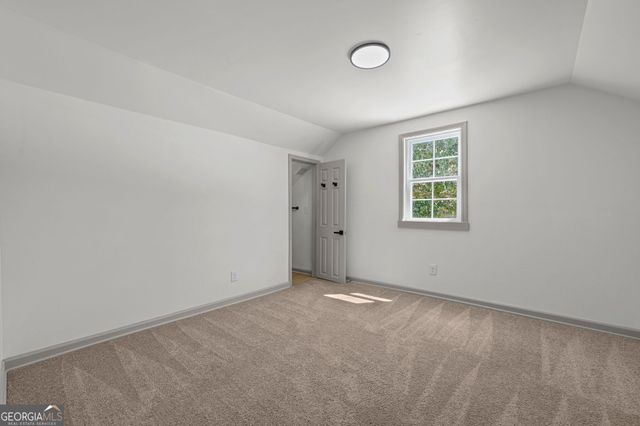 1104 E McIntosh Road, Griffin, GA 30223