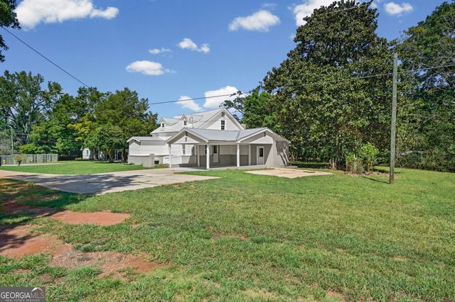 1104 E McIntosh Road, Griffin, GA 30223