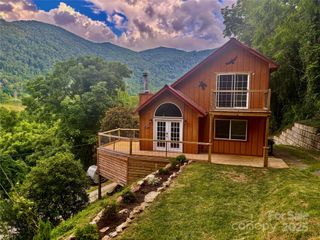 39 Moondust Drive, Waynesville, NC 28786
