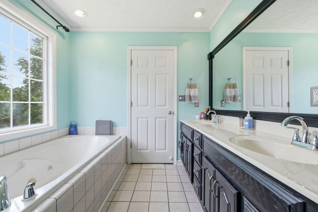 127 Gale Lane, Calvert City, KY 42029