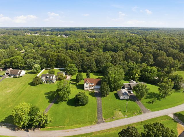 127 Gale Lane, Calvert City, KY 42029